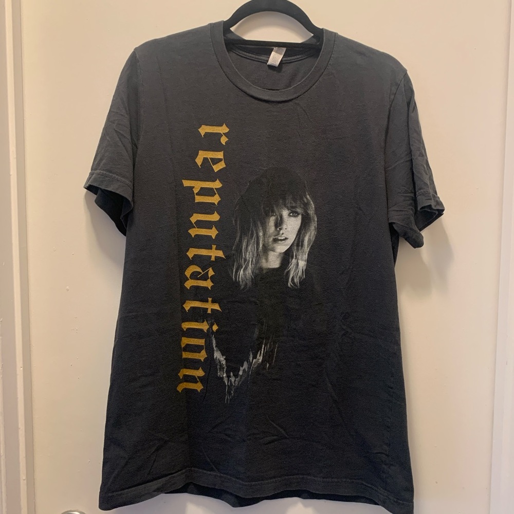Taylor Swift Reputation Stadium Tour Shirt